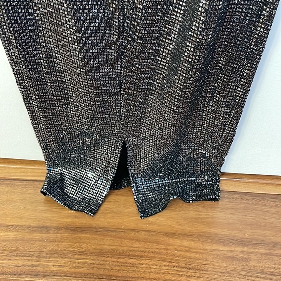 Set (top & skirt) - Picture 6 of 9